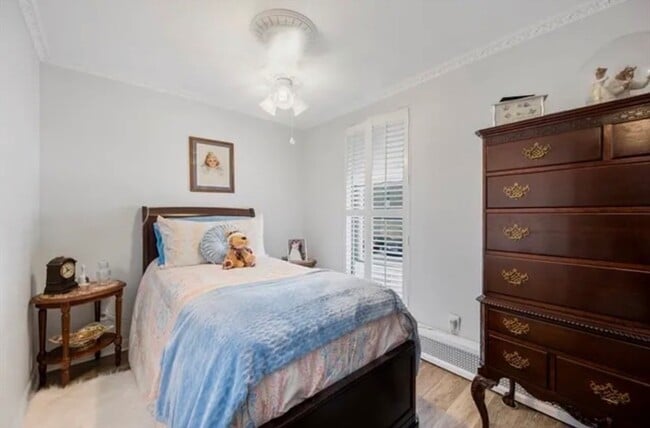 Building Photo - 8 Juniper St