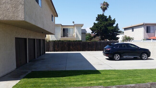 Building Photo - 16902 Hoskins Lane