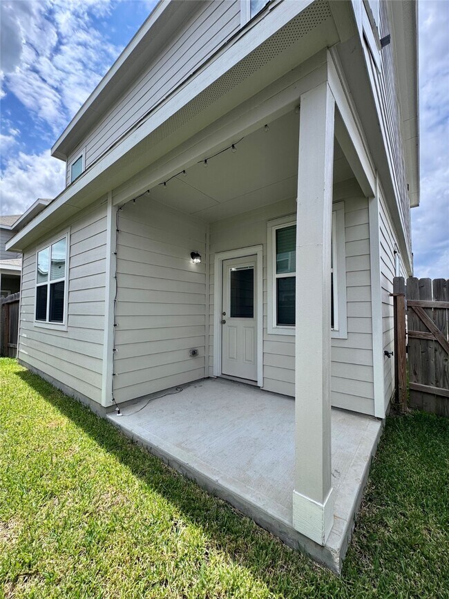 Building Photo - 22214 Sovereign Hts Ln.