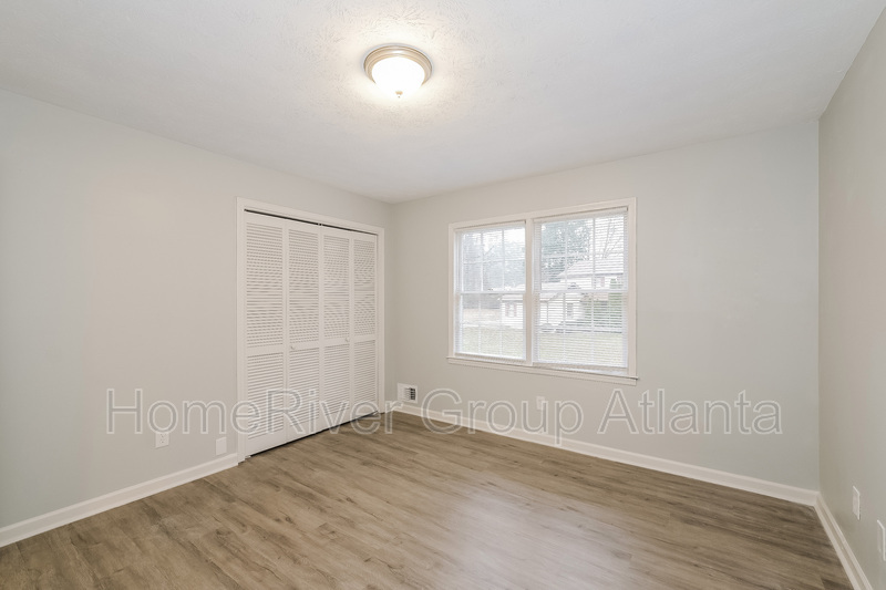 Building Photo - 6521 Edenfield Dr