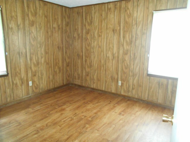 Building Photo - 4820 Holly St