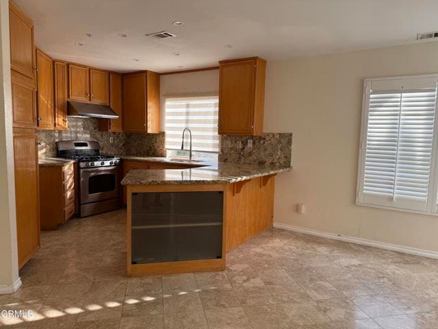 Building Photo - 833 Calle La Primavera