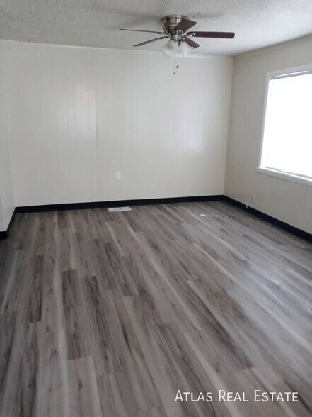 Building Photo - 2602 E Dale-1