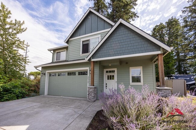 Primary Photo - 20948 NE Wistful Vista Dr