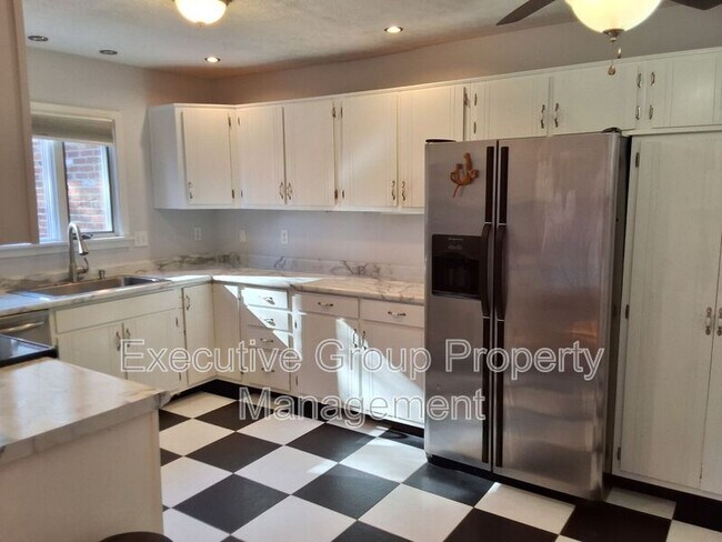 Building Photo - 813 Mohave Ct