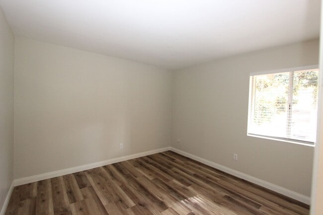 Building Photo - Light and bright 2 bedroom 2 bathroom condo available April 25, 2025