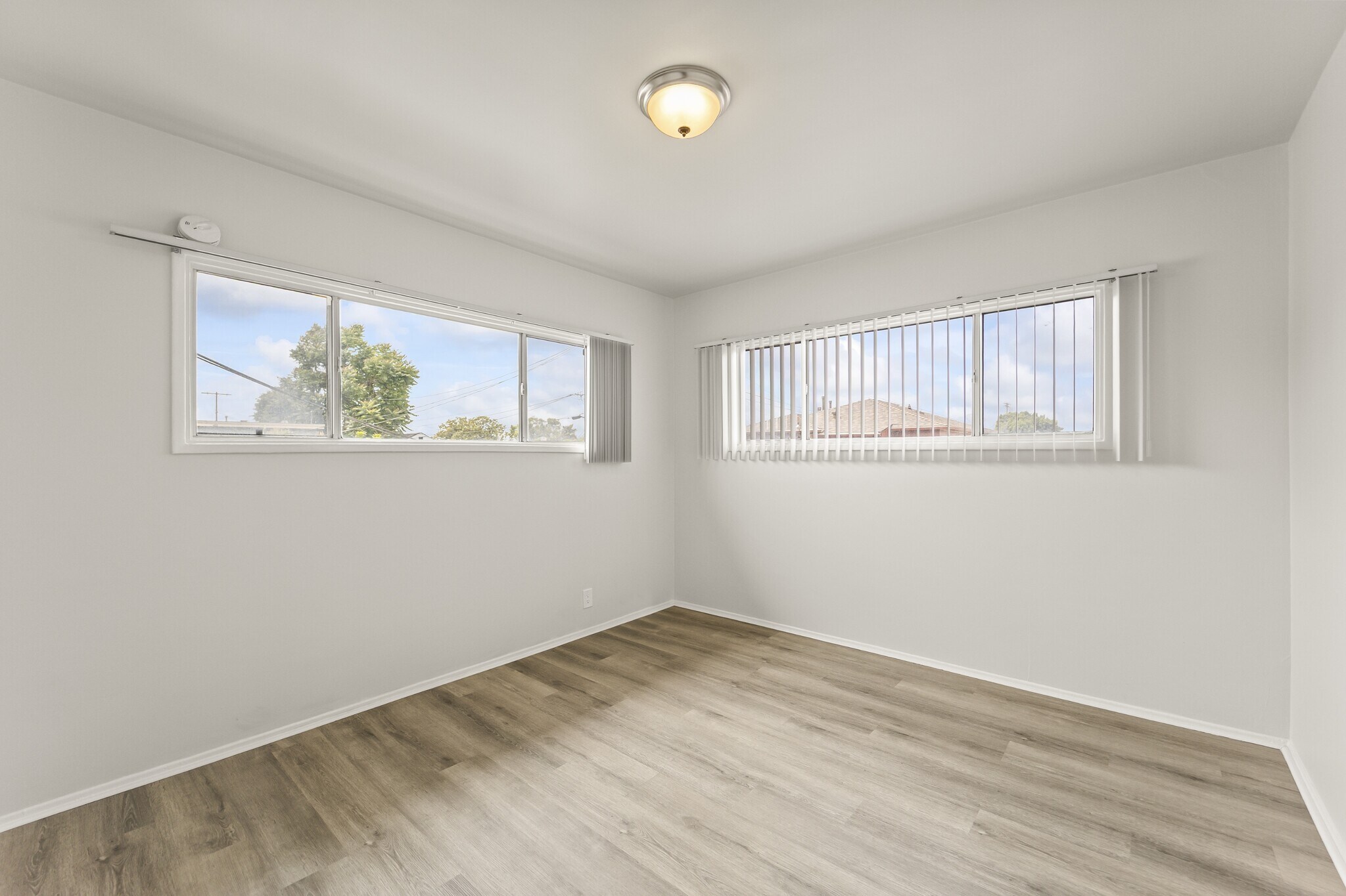 Building Photo - 7015 8th Ave