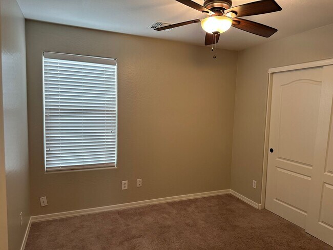 Building Photo - Skyline Ranch home