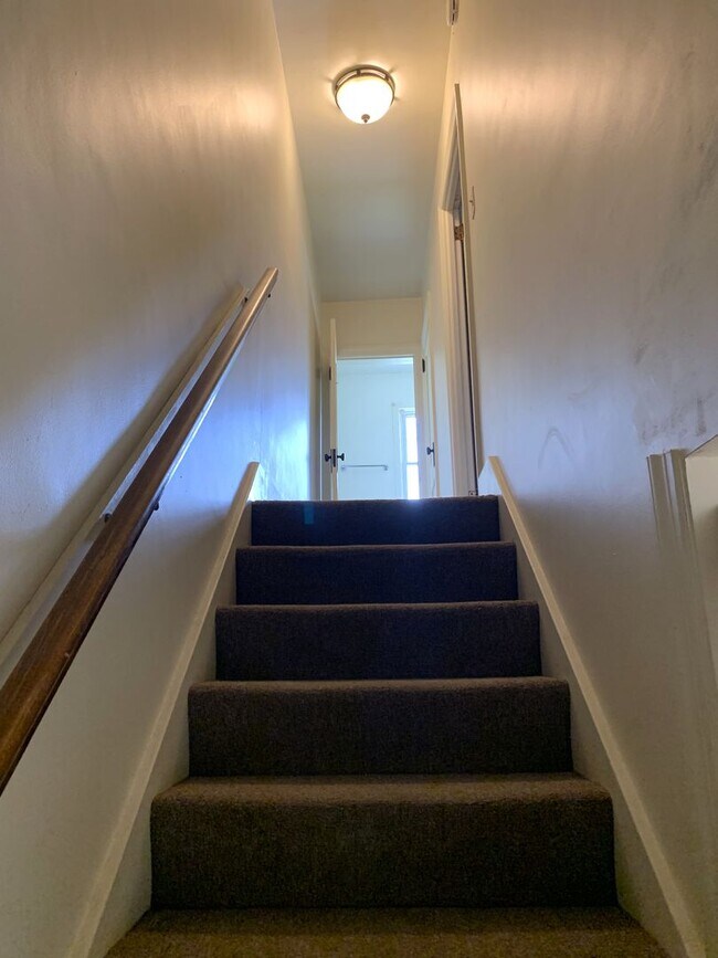 Building Photo - 1343-1347 Scotland Ave