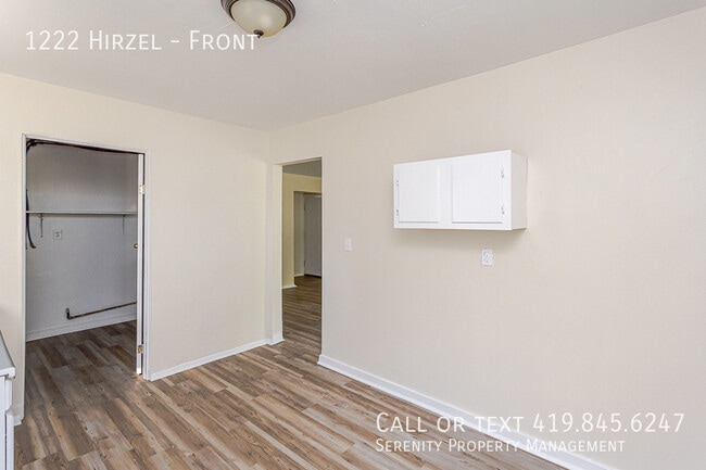 Building Photo - 1222 Hirzel-Front