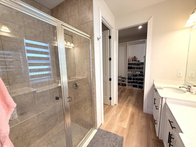 Building Photo - 10603 SW Vasari Way