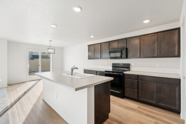 Building Photo - 11881 W Skyhaven St