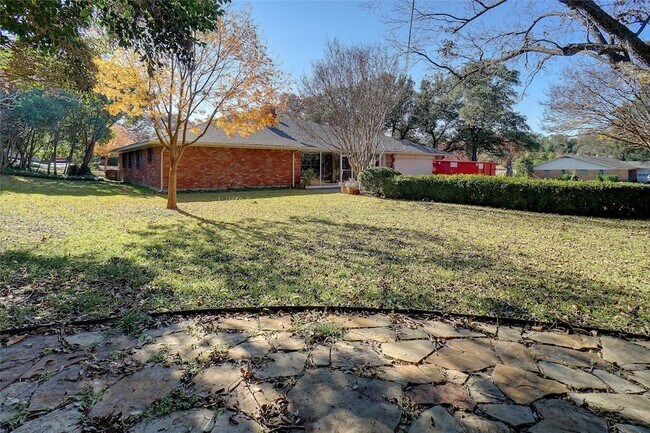 Building Photo - 6348 Juneau Rd