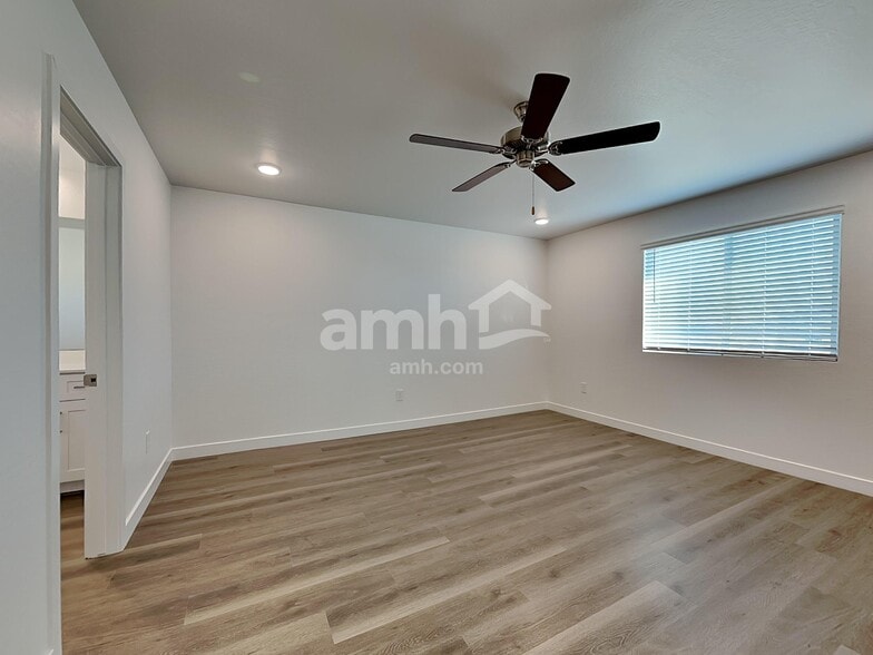 Building Photo - 9745 W Luxton Ln