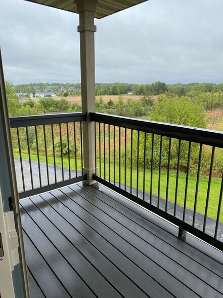 Balcony Forest reserve - 230 Hilldale Dr