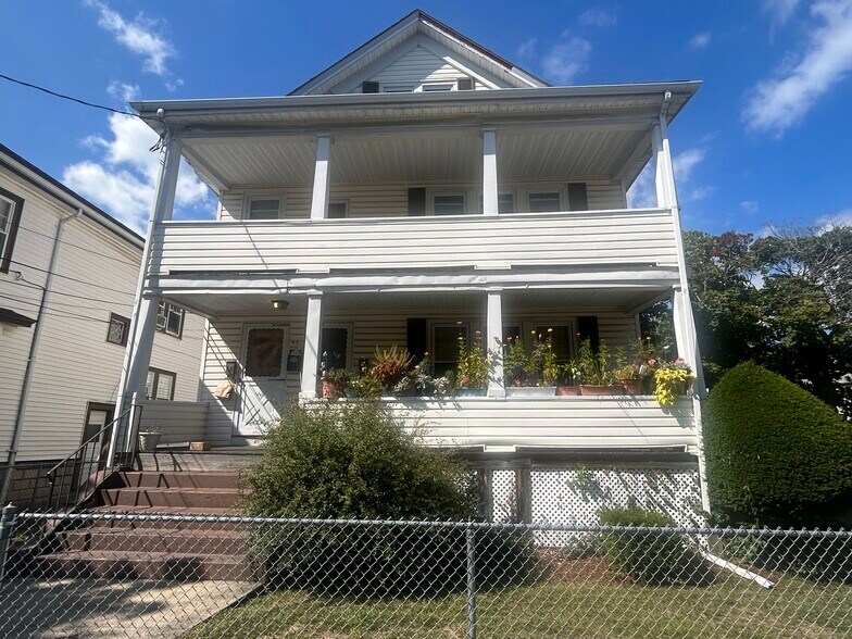 Primary Photo - 65 Egerton Rd