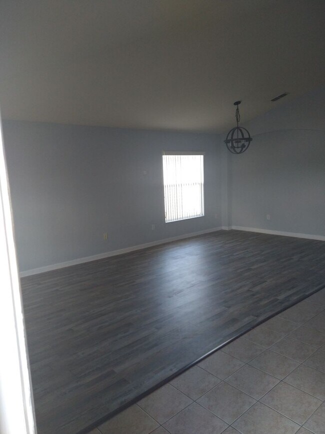 Building Photo - Cypress Reserve 4 Bedroom-Kissimmee
