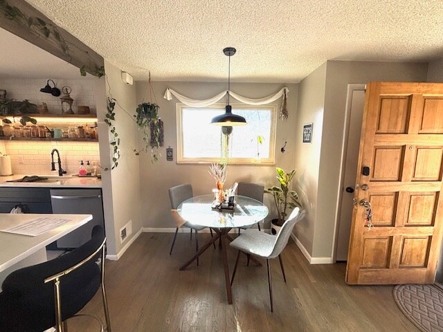 Building Photo - 6174 Otis St