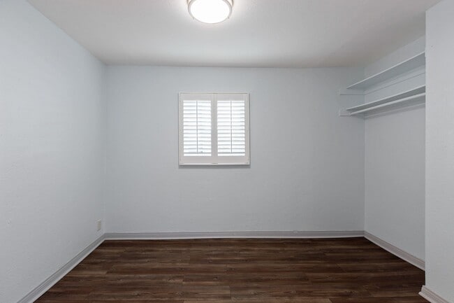 Building Photo - 13359 Filmore St