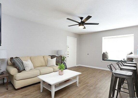 Building Photo - 7834 Broadway-278.91