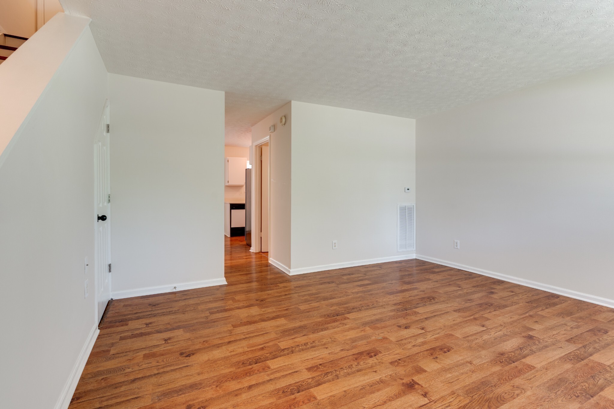 Building Photo - 104 Waterview Dr