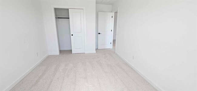 Building Photo - 8411 Bay Rdg Cir