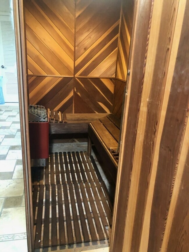 Building Photo - Gorgeous Home for Lease