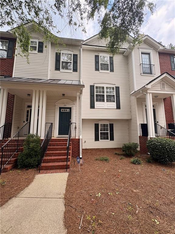Building Photo - 231 Village Square Dr