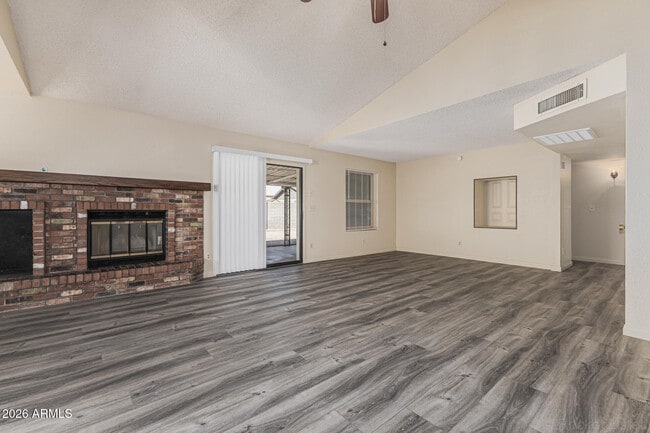 Building Photo - 6850 W Cholla St