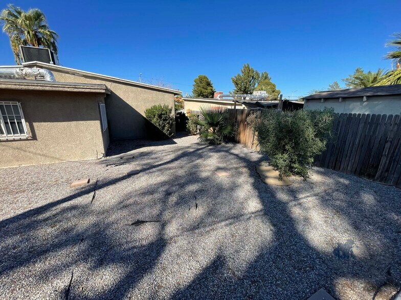 Building Photo - 1808 Franklin Ave