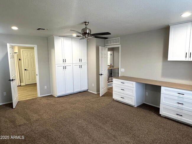 Building Photo - 3733 E Orchid Ct