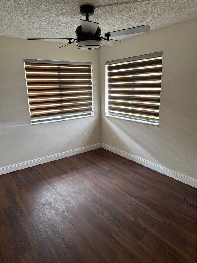 Building Photo - 600 NW 214th St