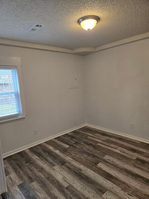 Building Photo - 1861 E 78th St