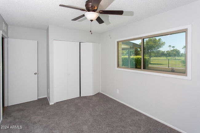 Building Photo - 7232 S La Rosa Dr
