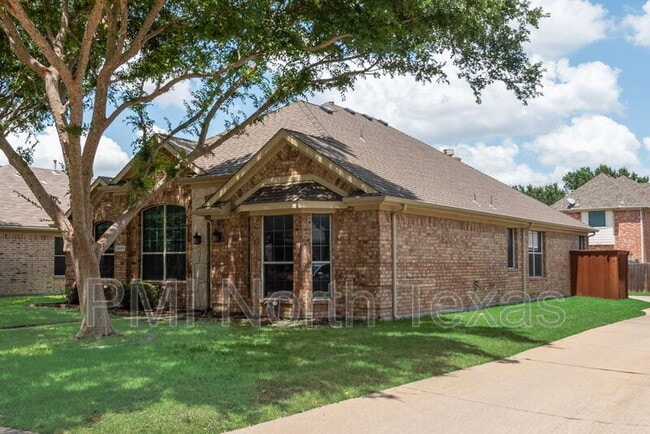 Building Photo - 12608 Red Hawk Dr
