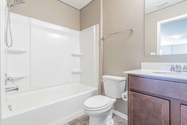 Building Photo - Energy-Efficient Two-Story Home in Northside ISD – 1 MONTH FREE RENT!