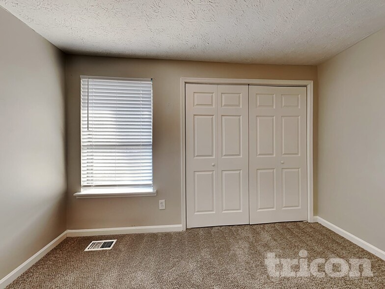 Building Photo - 5577 Mountain Park Way