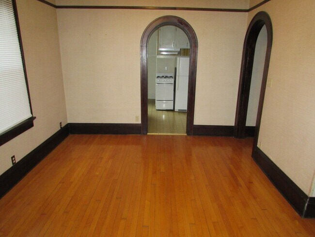 Building Photo - Living on the Dock of the Bay