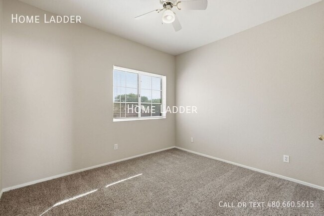 Building Photo - 599 W Country Estates Ave