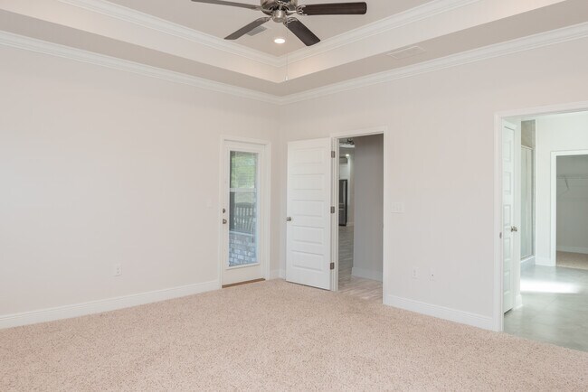 Building Photo - 9599 Pebble Stone Dr