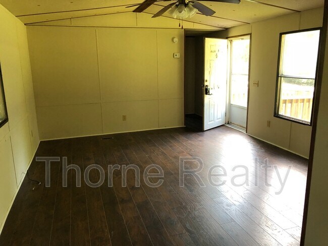 Building Photo - 502 W Pitt St