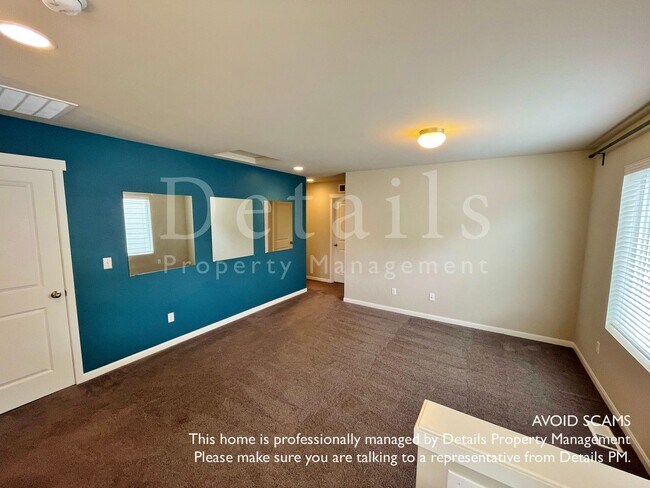 Building Photo - Nice 3 Bedroom Port Orchard Home