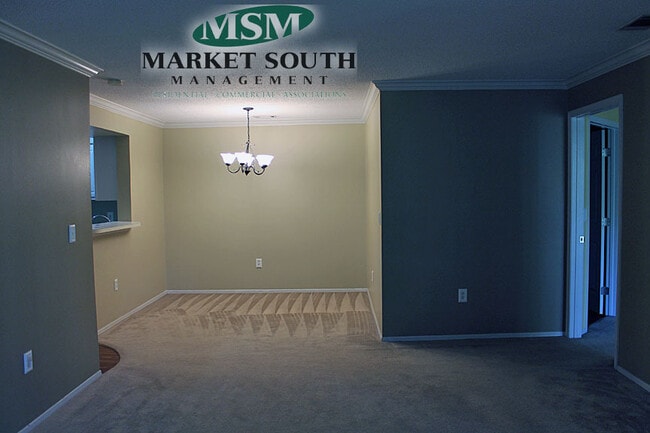 Building Photo - GATED COMMUNITY - HOOVER CREEK PLANTATION