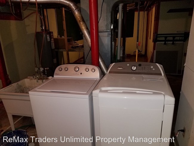 Building Photo - 309 E Frances Ave