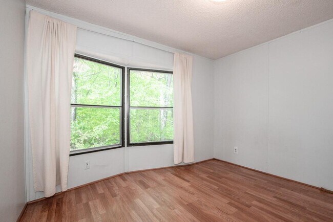 Building Photo - 7967 Caswell Rd