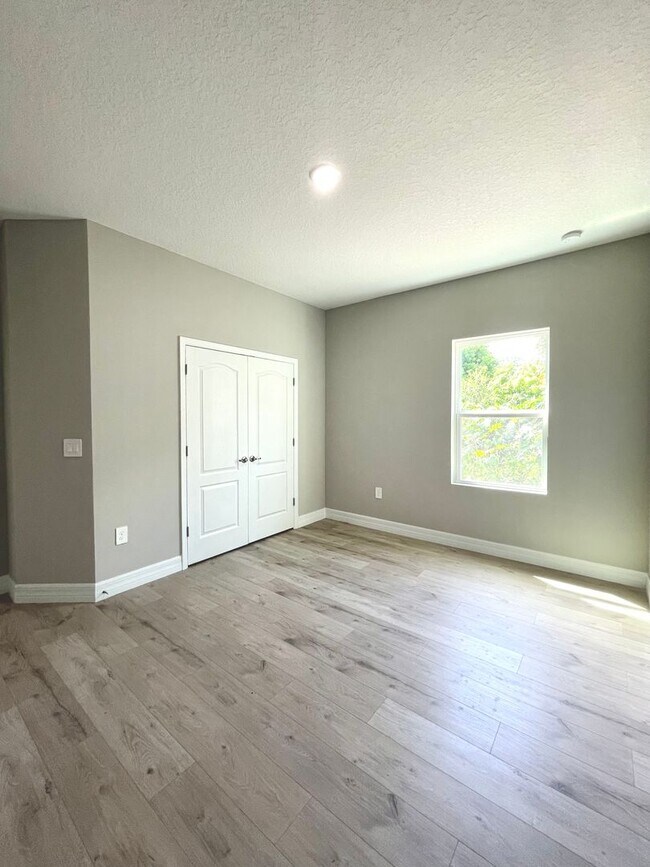 Building Photo - Welcome to your dream rental in beautiful ...