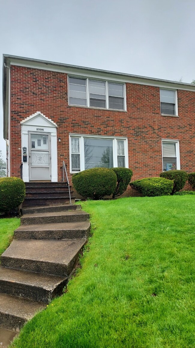 14302 Cedar Rd 14302 Cedar Rd Cleveland OH 44121 Apartment Finder