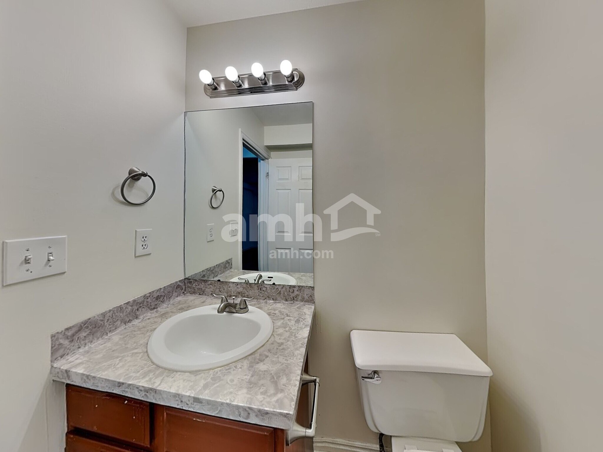 Building Photo - 4419 S 2750 W