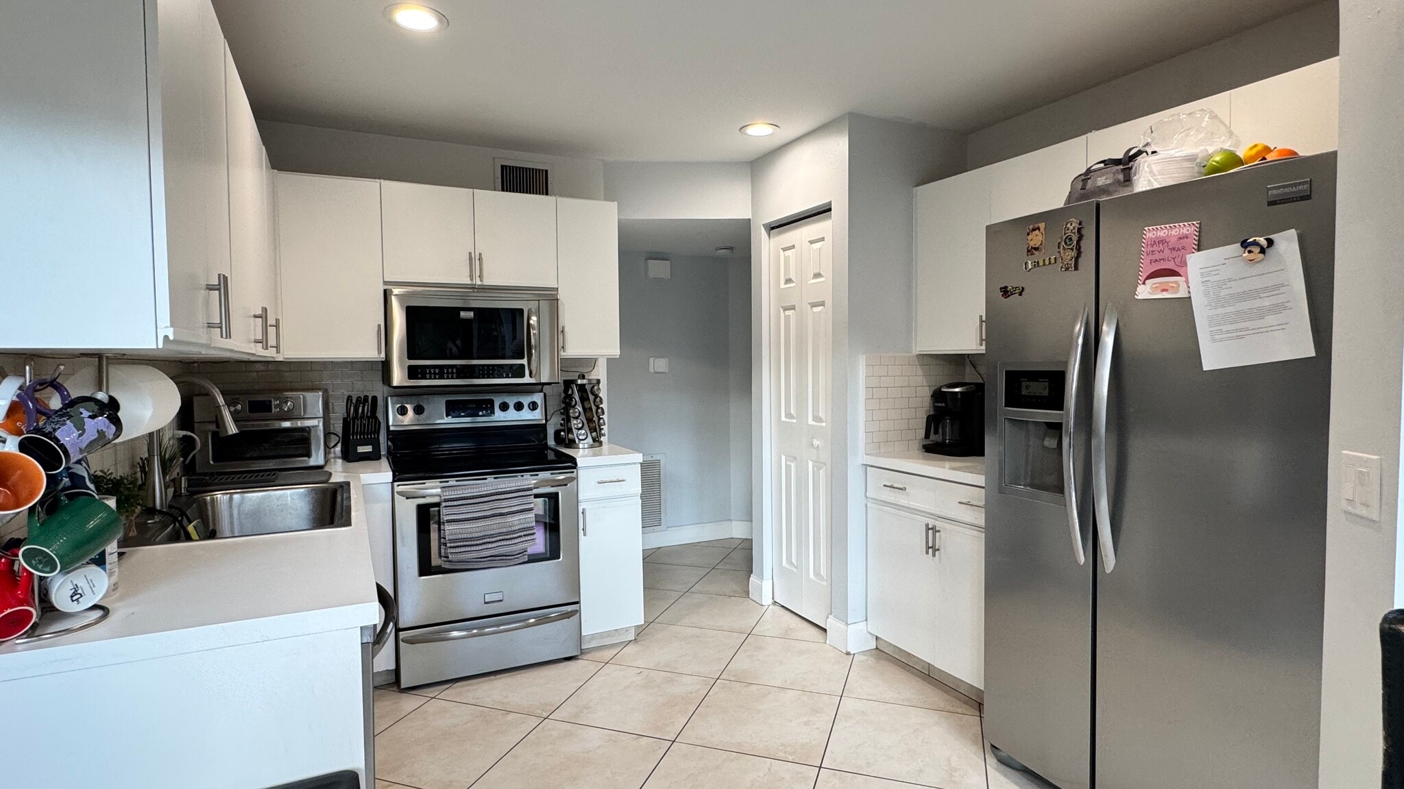 Building Photo - 5641 Coach House Cir