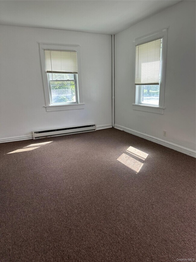 Building Photo - 1110 NY-94